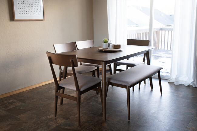 Dining Area - Access to Deck - 2805 W Dumont Dr