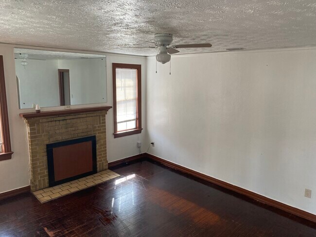 Building Photo - 6548 Sapphire Dr