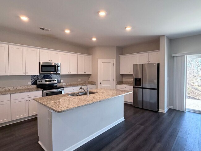 Building Photo - 39 Wynn Wy