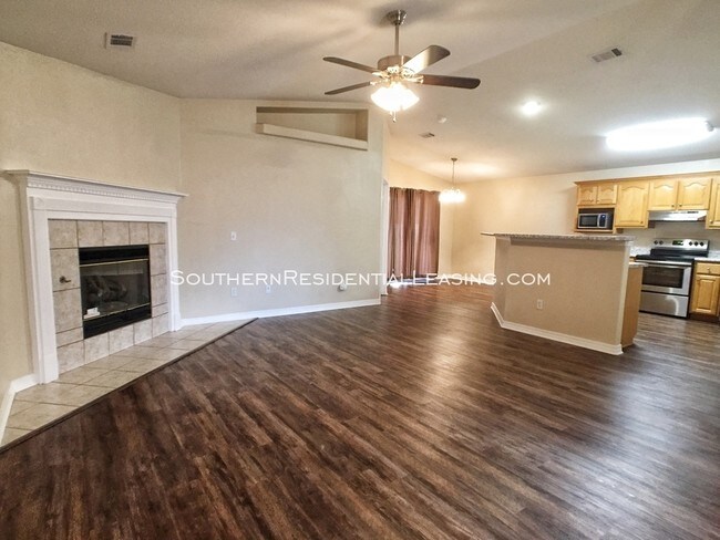 Foto del edificio - 891 Sterling Way, Pensacola, FL ~ by Southern