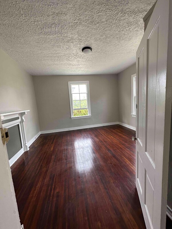 Building Photo - 179 Holbrook St
