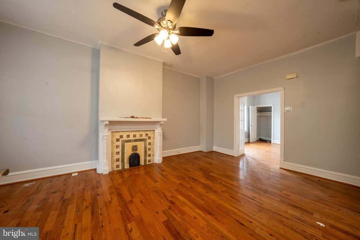 Foto principal - 5224 Westminster Ave
