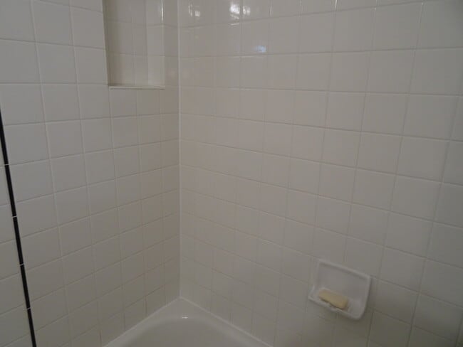 Building Photo - 5010 Wakefield Chapel Rd