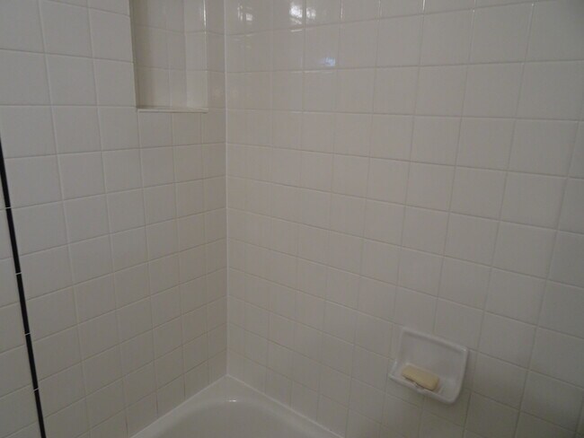 Foto del edificio - 5010 Wakefield Chapel Rd