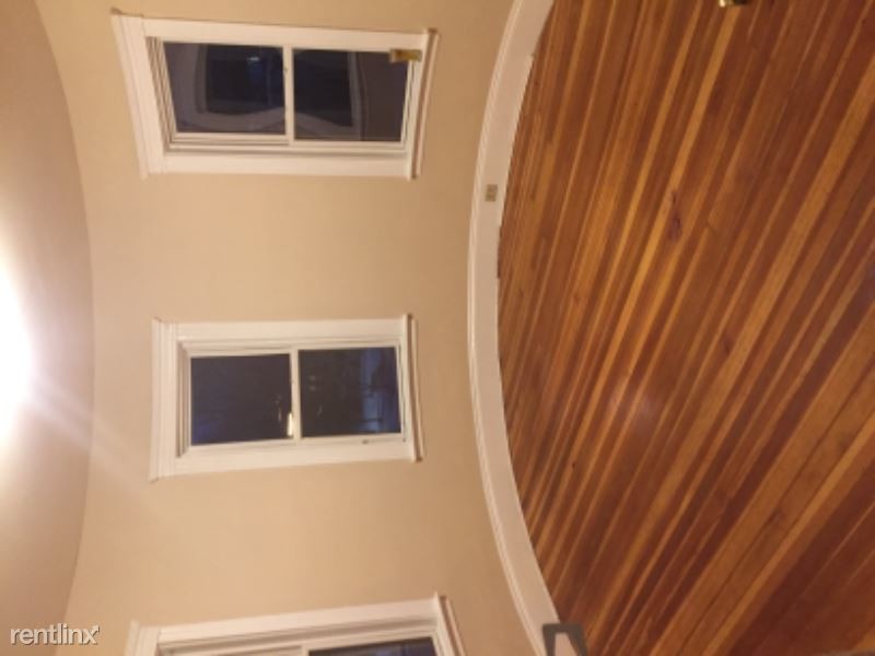 Primary Photo - 2 Wainwright St