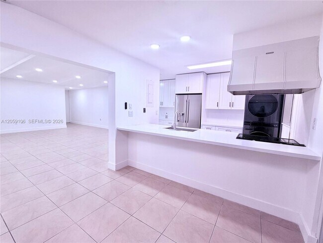 Foto del edificio - 7011 Crown Gate Ct