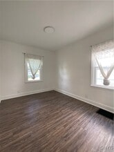 Building Photo - 145 Barben Ave