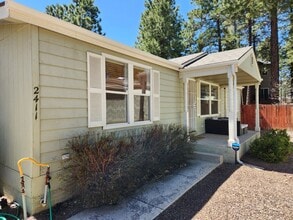 Building Photo - 2411 W Rock Island Ave