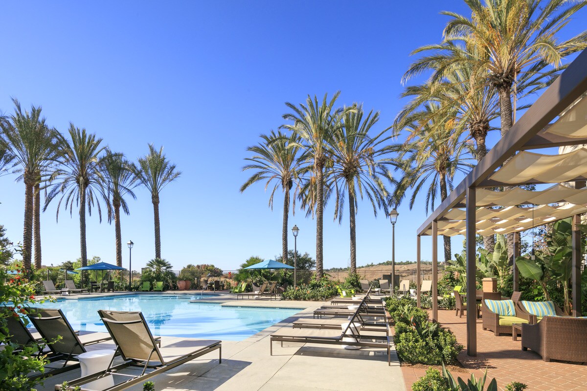 Las Flores Apartment Homes Rentals Rancho Santa Margarita, CA