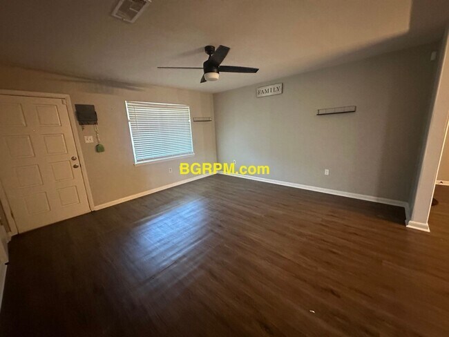 Foto del edificio - 3 Bed House for rent in NLR