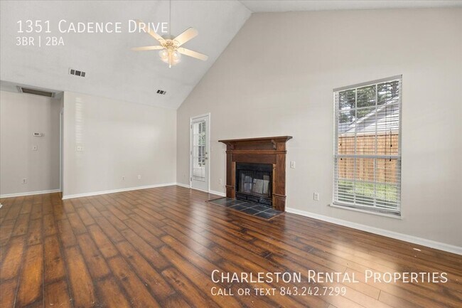 Foto del edificio - 1351 Cadence Dr