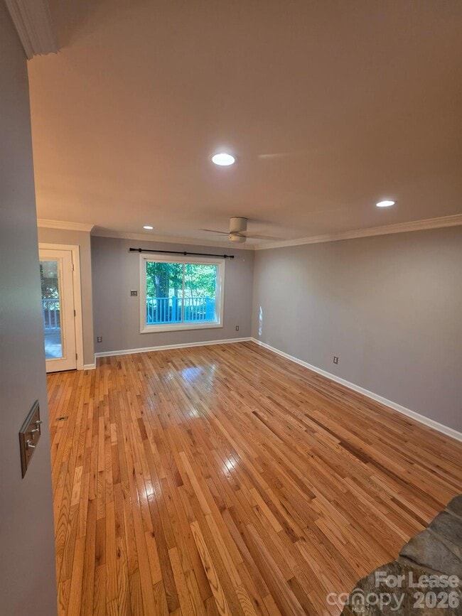 Foto del edificio - 16719 Spinnaker Ln