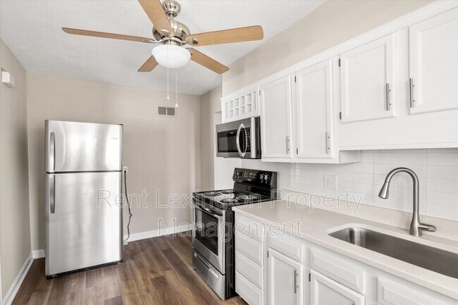 Foto del edificio - 1462 Meadowthorpe Ave