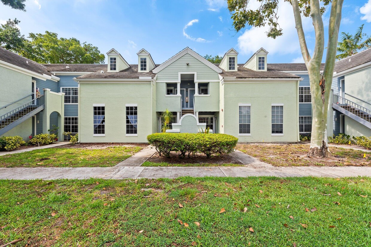 Primary Photo - 1275 Crystal Way
