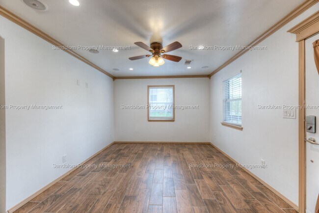 Foto del edificio - FOR LEASE | Sand Springs | $1225 Rent | 3 ...