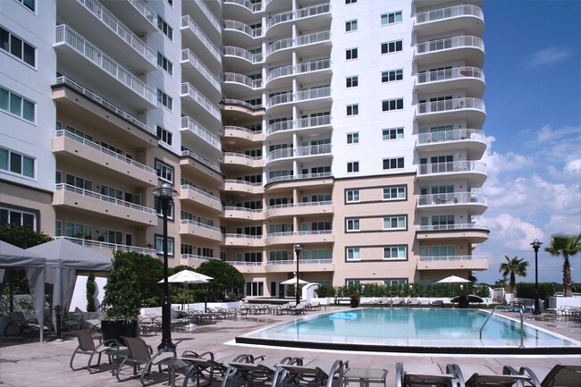 Building Photo - 100 S Eola Dr