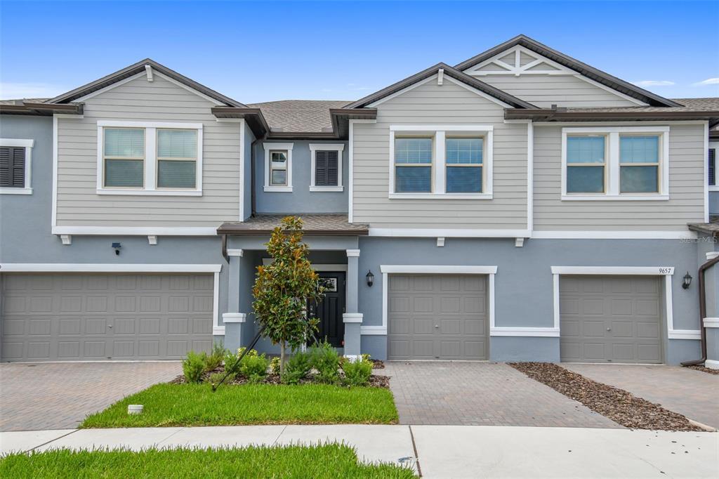 Foto principal - 9653 Ashworth Pl