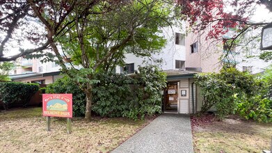 Building Photo - 8540 Citation Dr