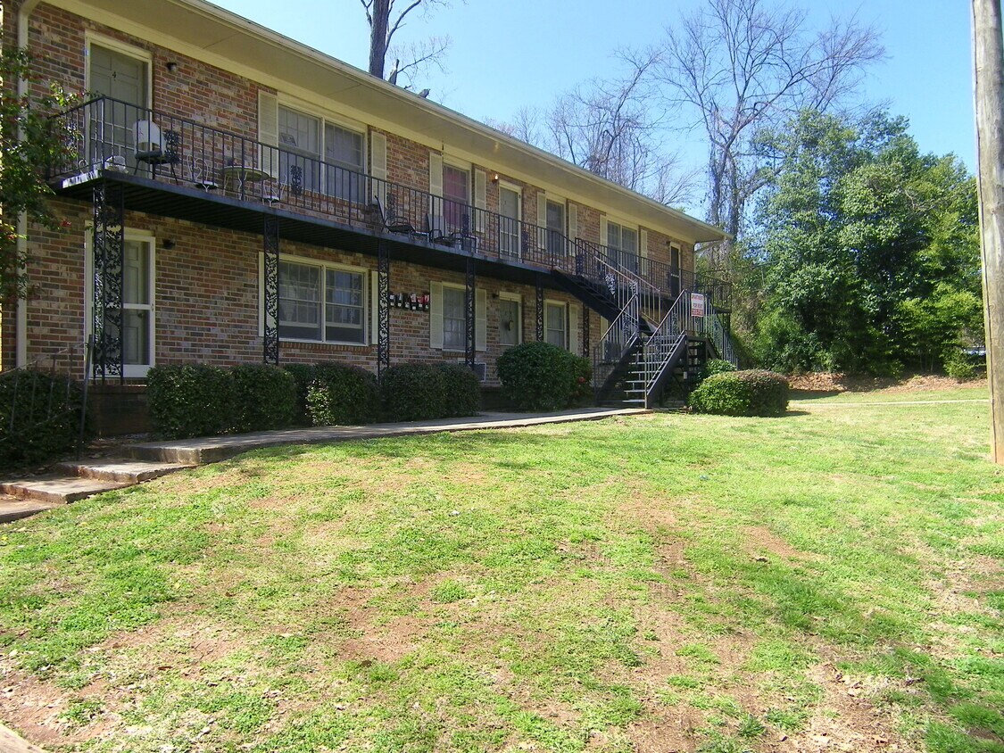 Foto principal - 435 N Church St