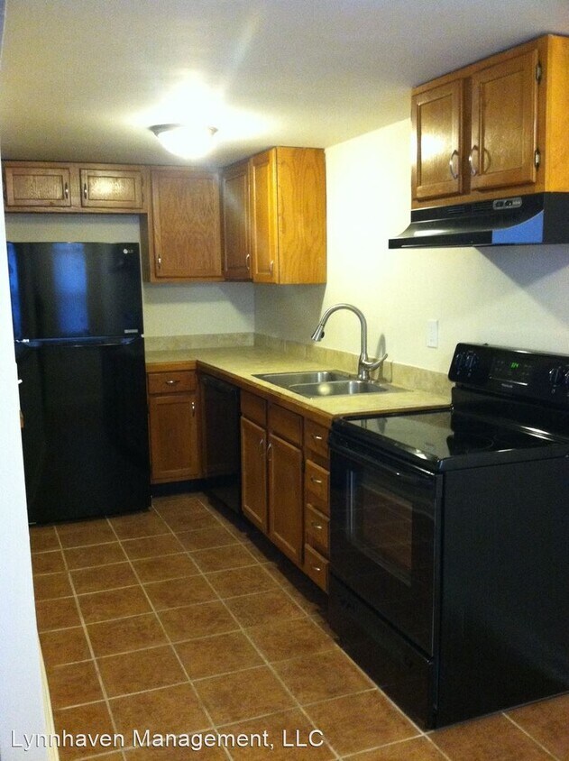 Foto principal - 9619 Warwick Ave