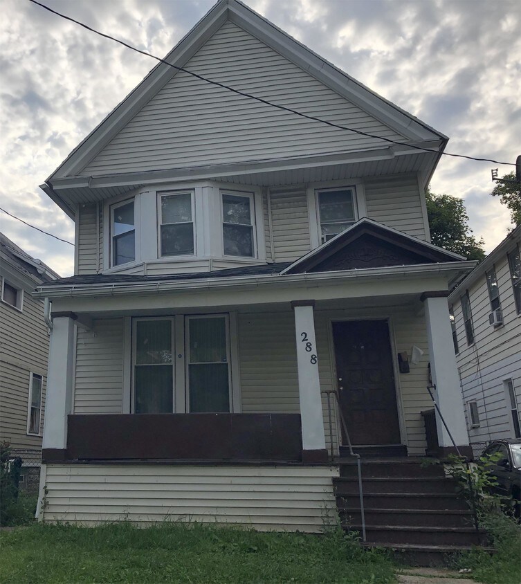 Primary Photo - 288 Roehrer Ave