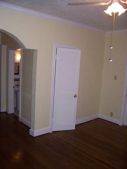 Foto del edificio - 5749 Vickery Blvd