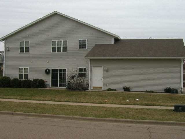 Building Photo - 861-869 St Albert The Great Dr