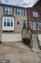 Building Photo - 9408 Regency Crest Dr