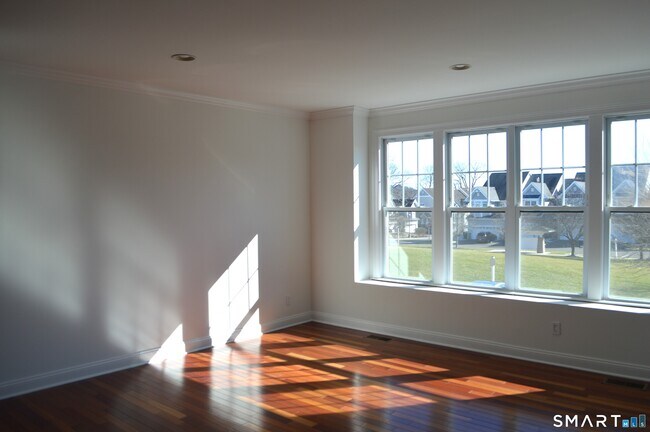 Building Photo - 19 Sampson Terrace