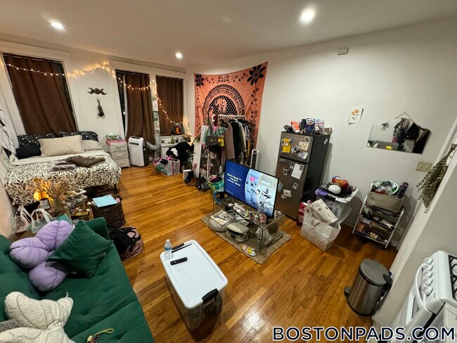 Foto del edificio - 153 Brighton Ave