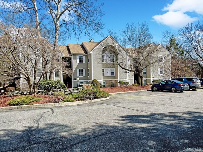 Building Photo - 1024 Washington Green