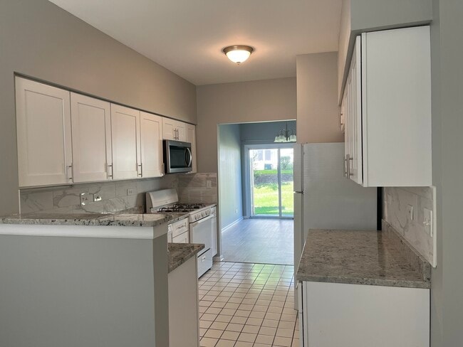 Foto del edificio - 2826 Powell Ct