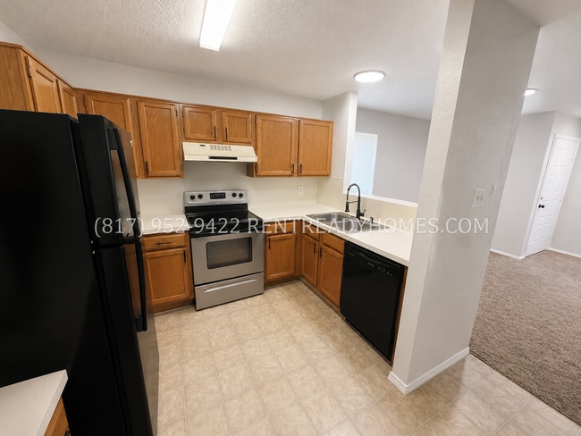 Building Photo - 9902 Plainfield Dr