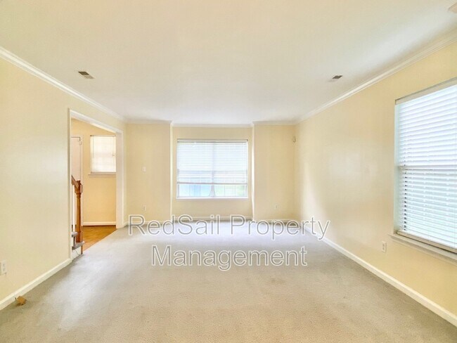 Foto del edificio - 941 Willbrook Rd