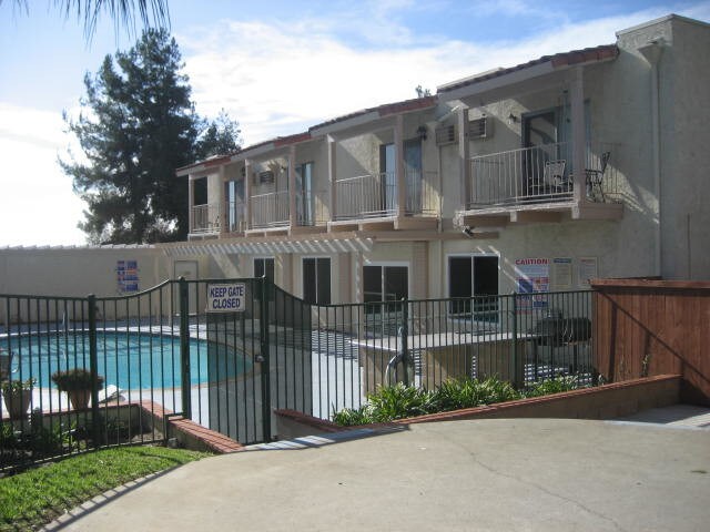 Building Photo - 1430 W Foothill Blvd