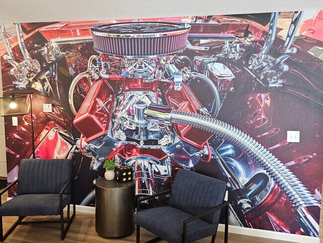 Foto del edificio - Vroooom . . . . the ROAD is calling. . . ....