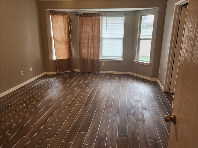 Foto del edificio - 23107 Kimberly Glen Ln