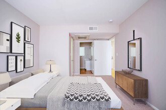 1537 7th Affordable Santa Monica Apartments photo'