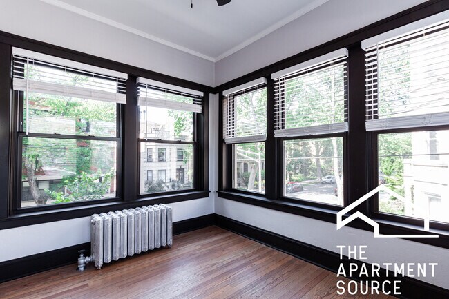 Foto del edificio - 1406 W Summerdale Ave