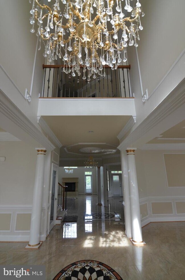 Building Photo - 1583 Maddux Ln