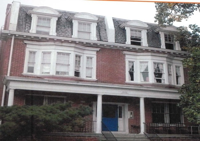Front on Park Rd NW - 1660 Park Rd NW