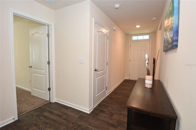 Foto del edificio - 27 Grand Par Ct