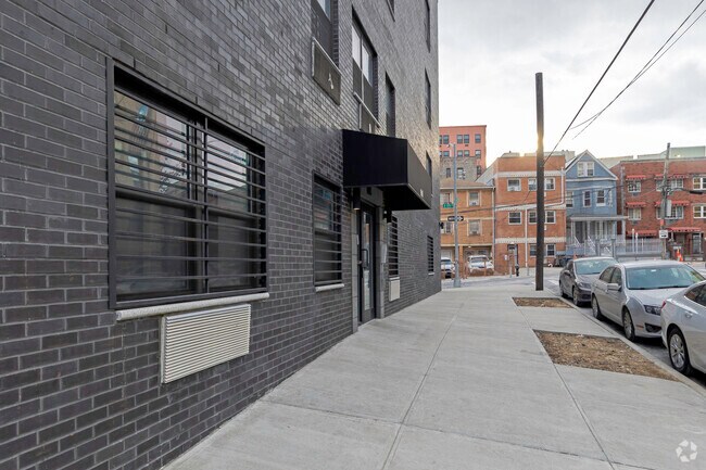 Walkway - 1808 Mohegan Ave