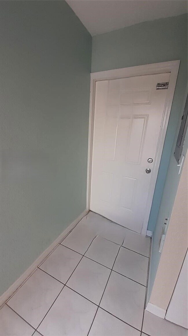 Photo - 7640 NW 182nd Terrace House