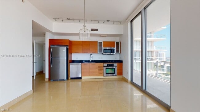 2 br, 2 bath Condo - 3470 E Coast Ave # H2... photo'