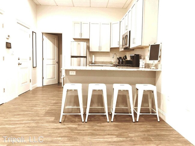 Foto del edificio - 1064 N Shore Rd
