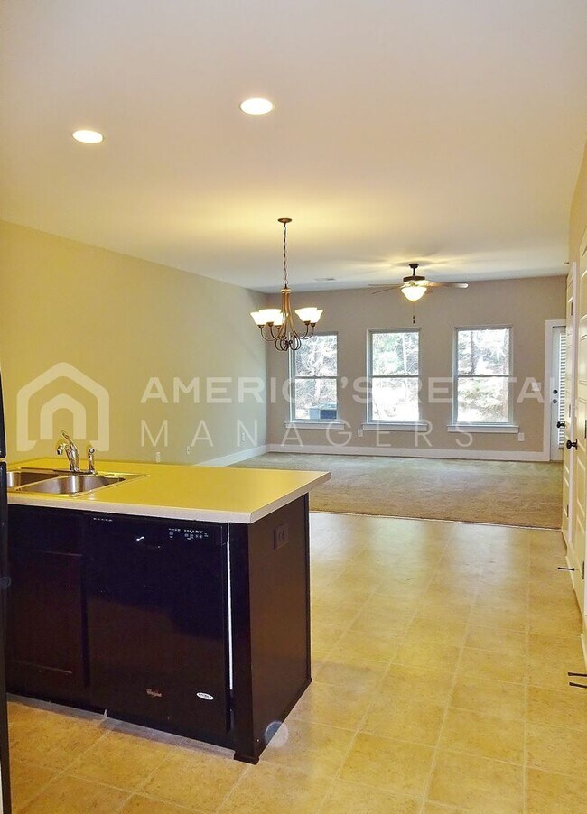 Foto del edificio - DEPOSIT PENDING!!!    Townhome for Rent in...