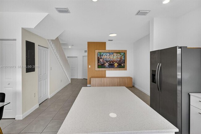 Foto del edificio - 12221 NW 24th Pl