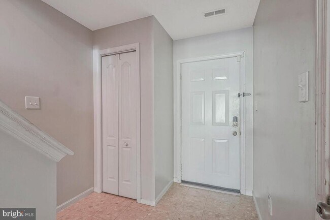 Foto del edificio - 2647 Longbow Ct