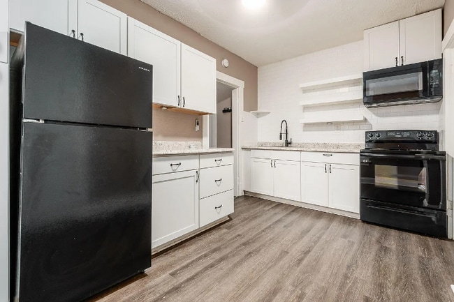 Building Photo - 440 S Ohio Ave